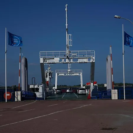 Blaue Lagune Am Sund In Stahlbrode Сasa de vacaciones *